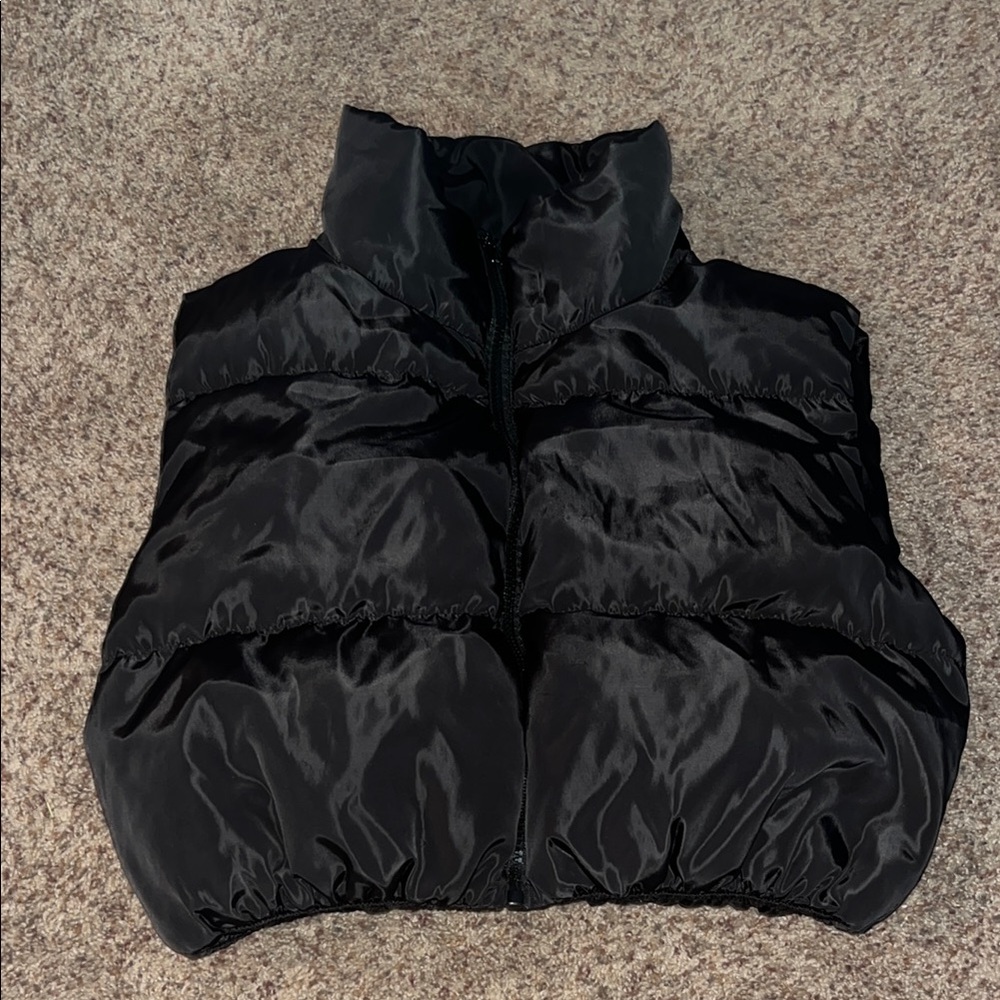 SHEIN Cropped Black Puffer Jacket
